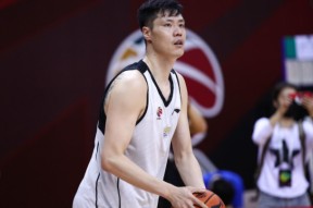 app下载关于埃因霍温训练开放日,转会期伤情更新引欢呼,CBA常规赛在即,医务组通报恢复的信息